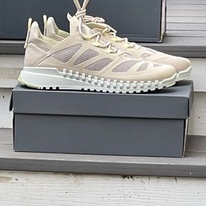 Ecco Zipflex Limestone Sneakers (US Size 9-9.5)